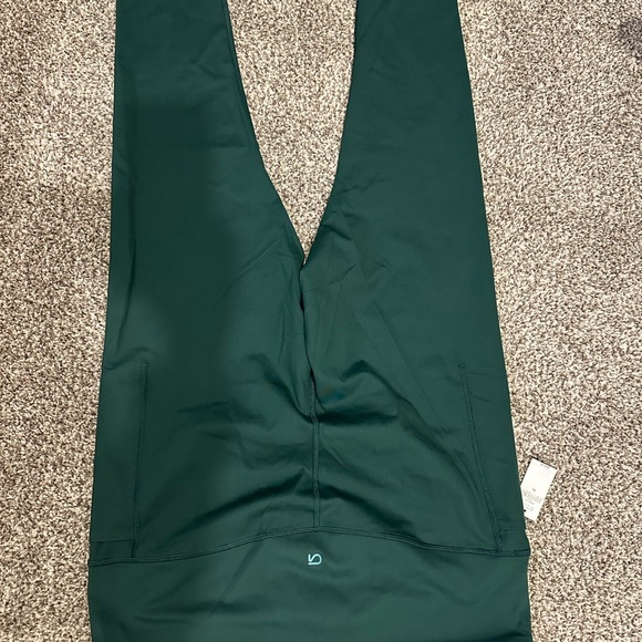 NWT Gap Fit XL Full length high compression legging w/pockets Pine Green - Picture 4 of 4